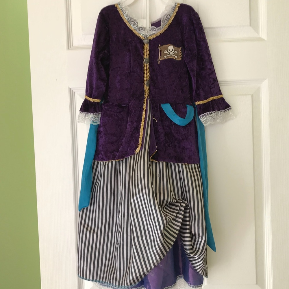 Super Cute Pirate Costume